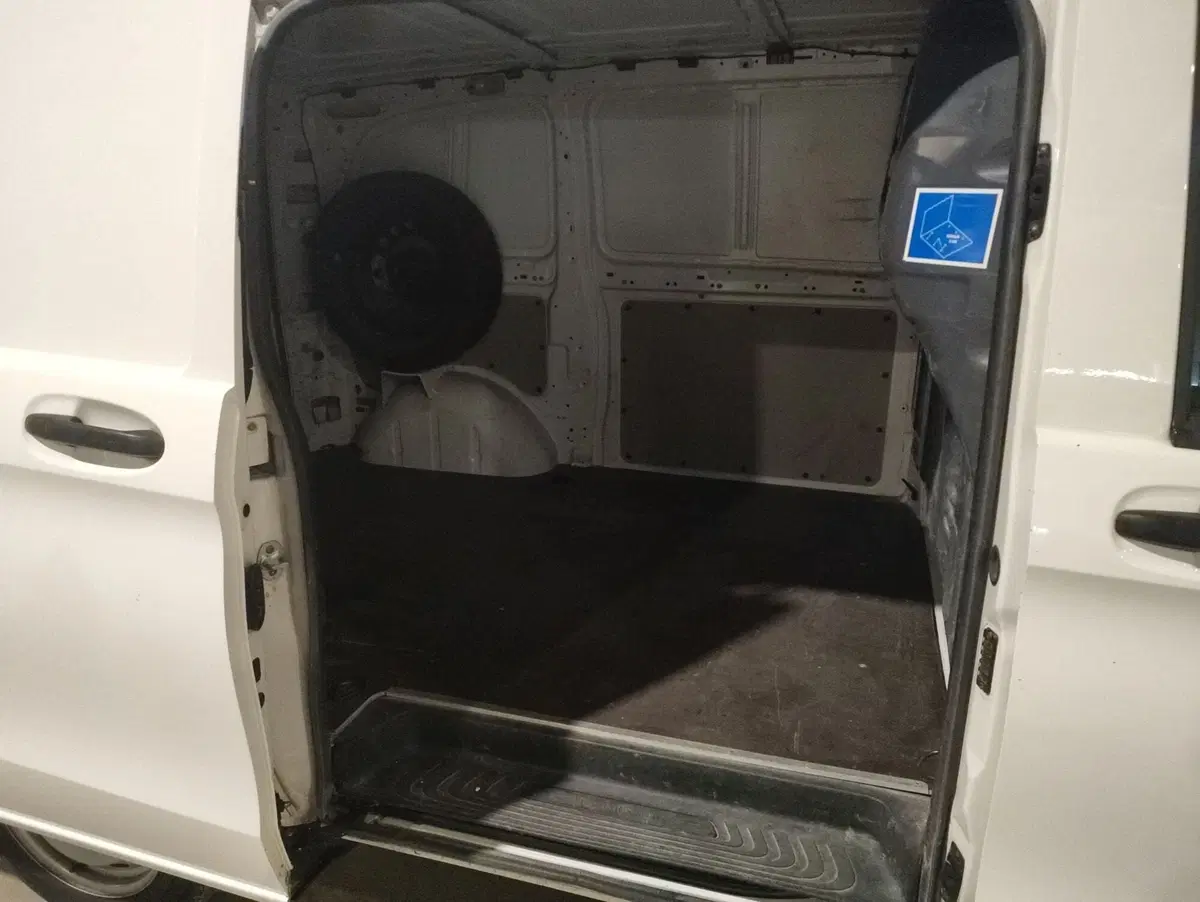 Mercedes-Benz Vito usata a Alessandria (9)