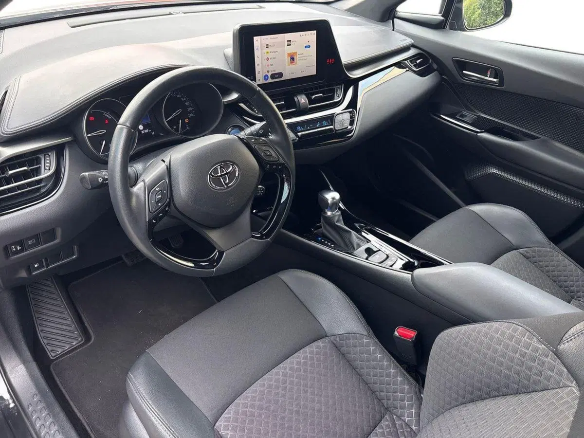 Toyota Toyota C-HR usata a Treviso (8)