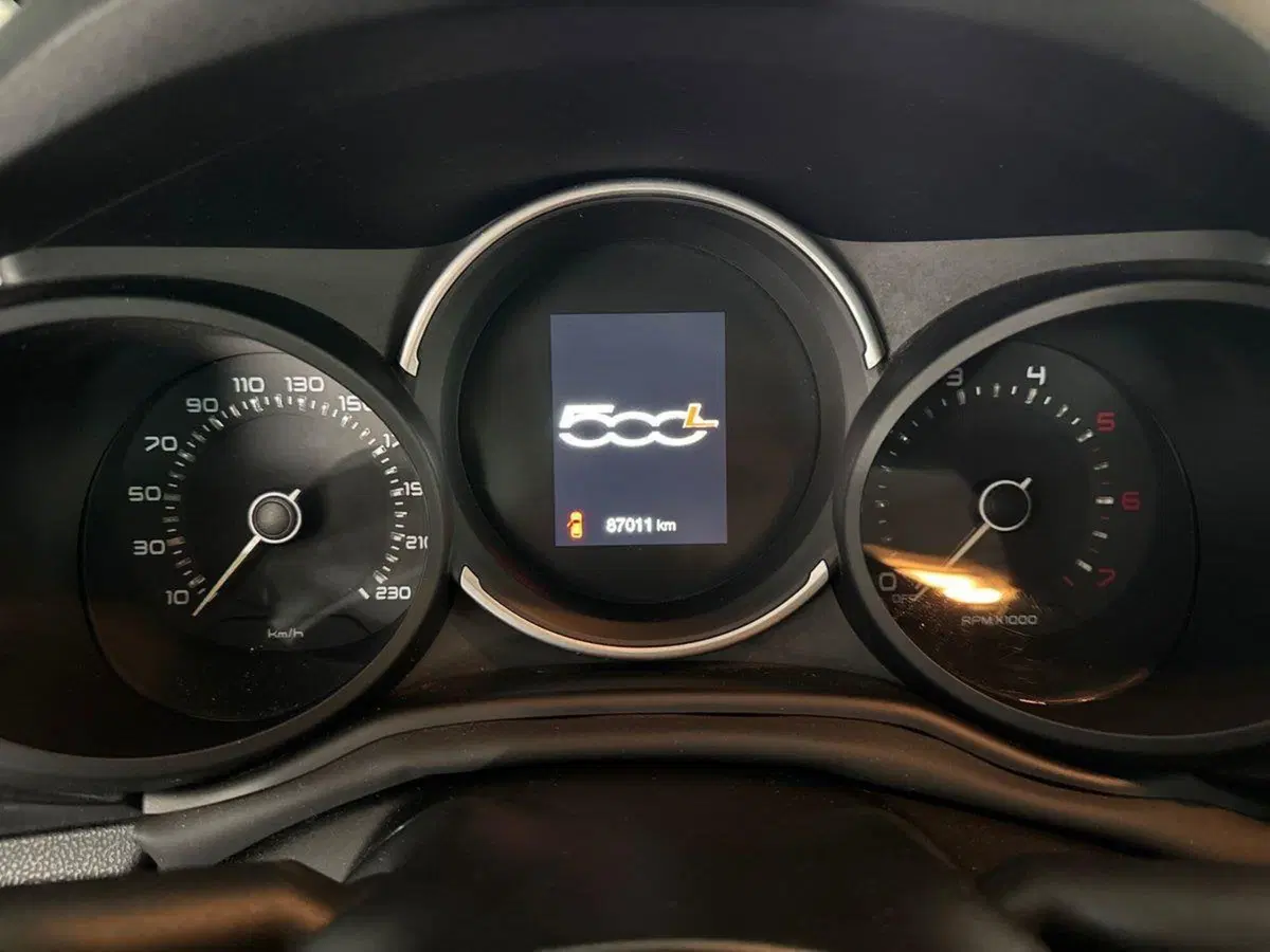 Fiat 500L usata a Prato (13)