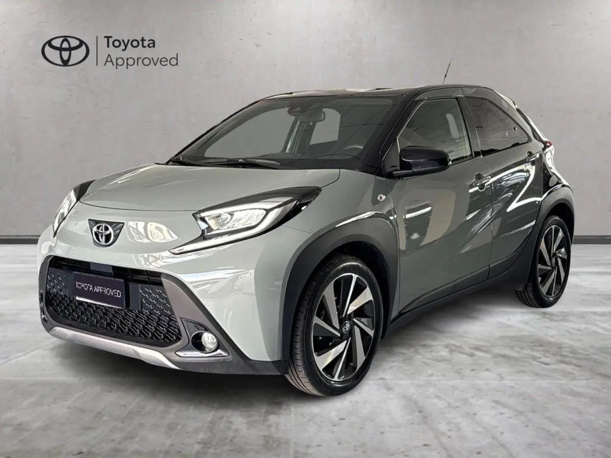 Toyota Aygo X usata a Prato