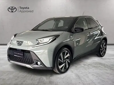 Toyota Aygo X 1.0 Lounge Air 72cv s-cvt del 2024 usata a Prato