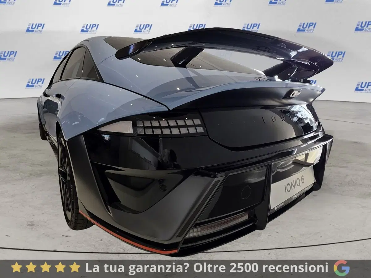 Hyundai Ioniq 6 N nuova a Pistoia (3)