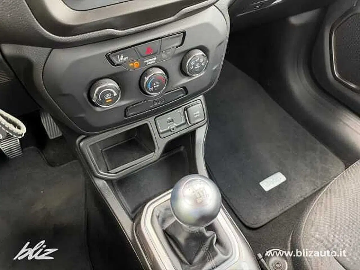 Jeep Renegade usata a Udine (16)