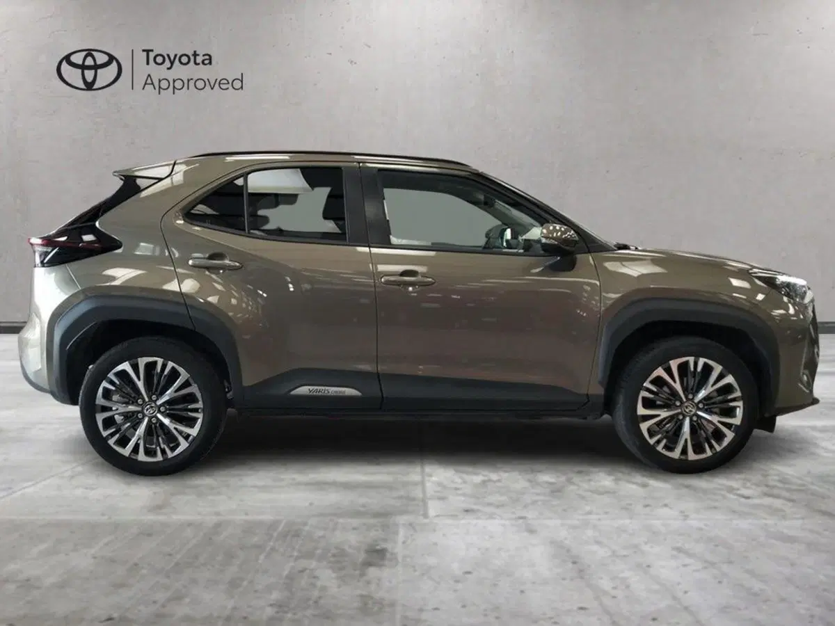 Toyota Yaris Cross usata a Roma (4)