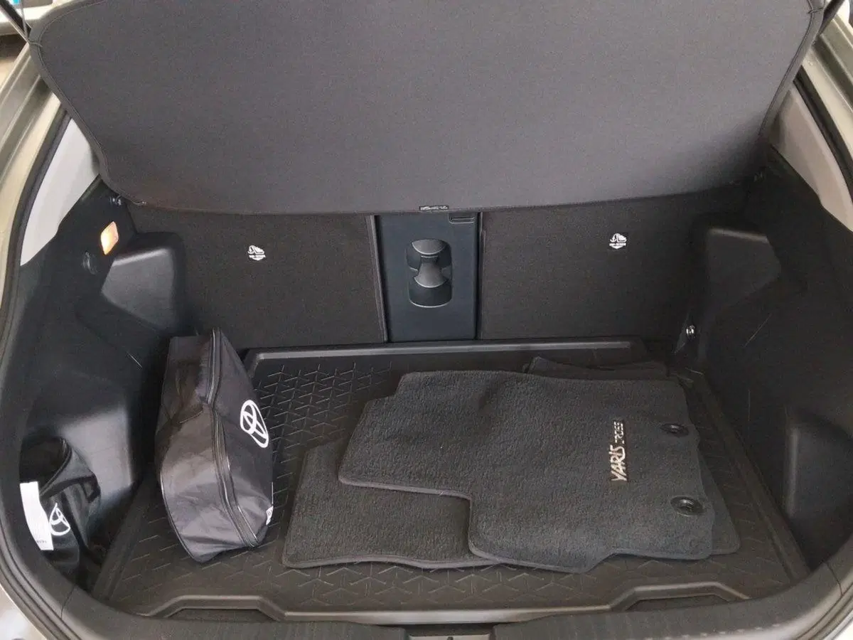 Toyota Yaris Cross usata a Roma (6)