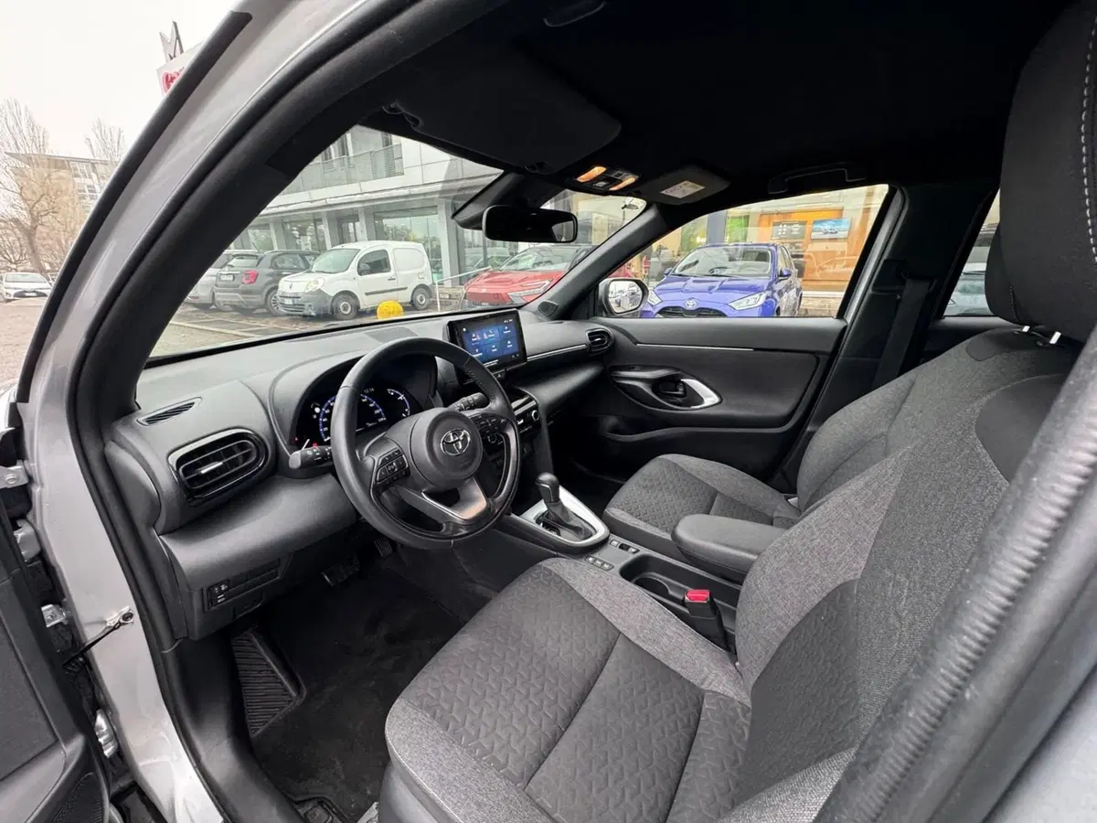 Toyota Yaris Cross usata a Modena (9)