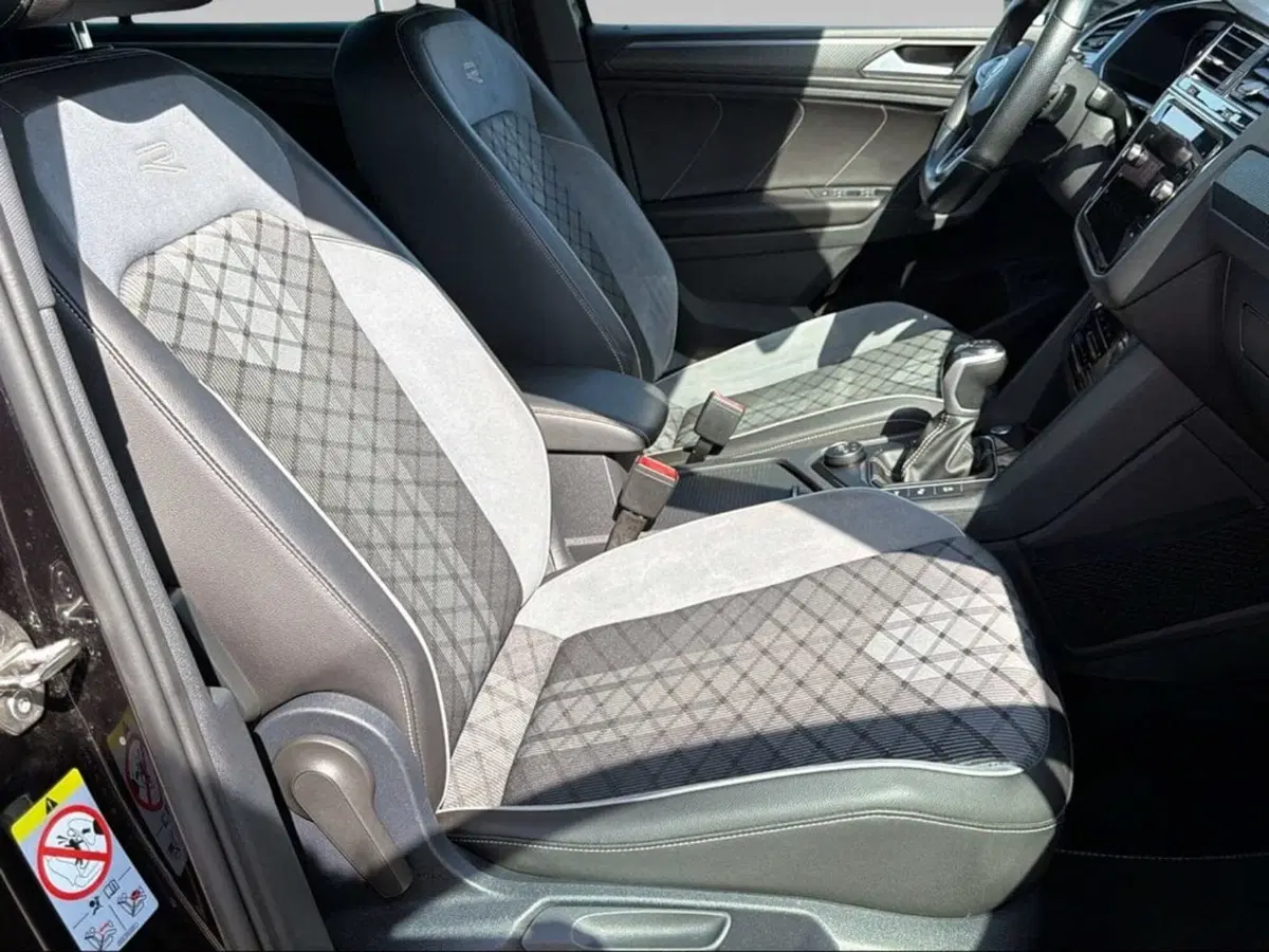 Volkswagen Tiguan usata a Livorno (13)