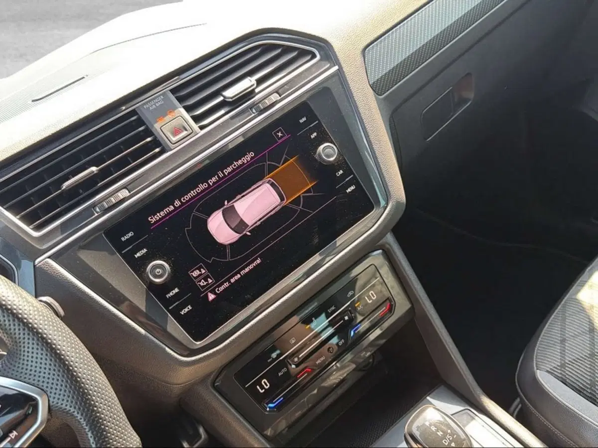 Volkswagen Tiguan usata a Livorno (15)