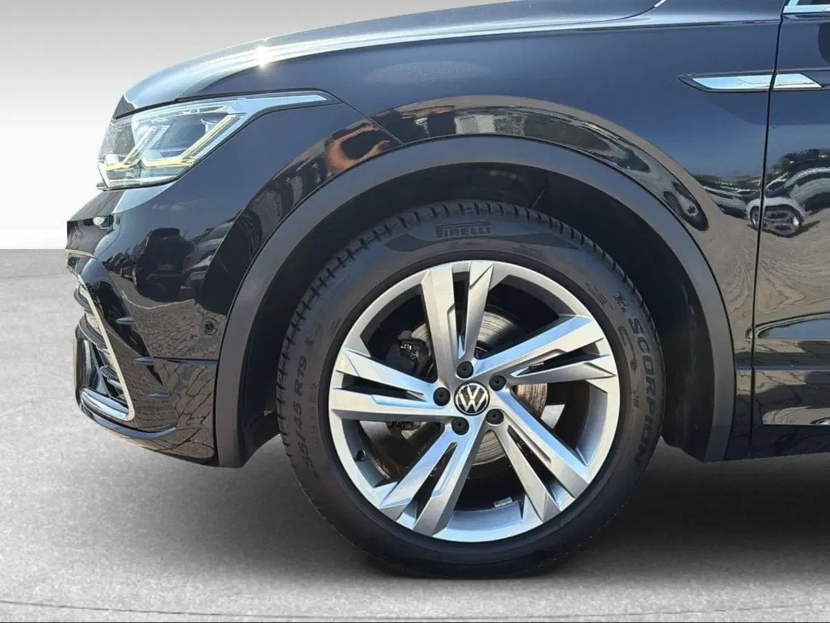 Volkswagen Tiguan usata a Livorno (16)