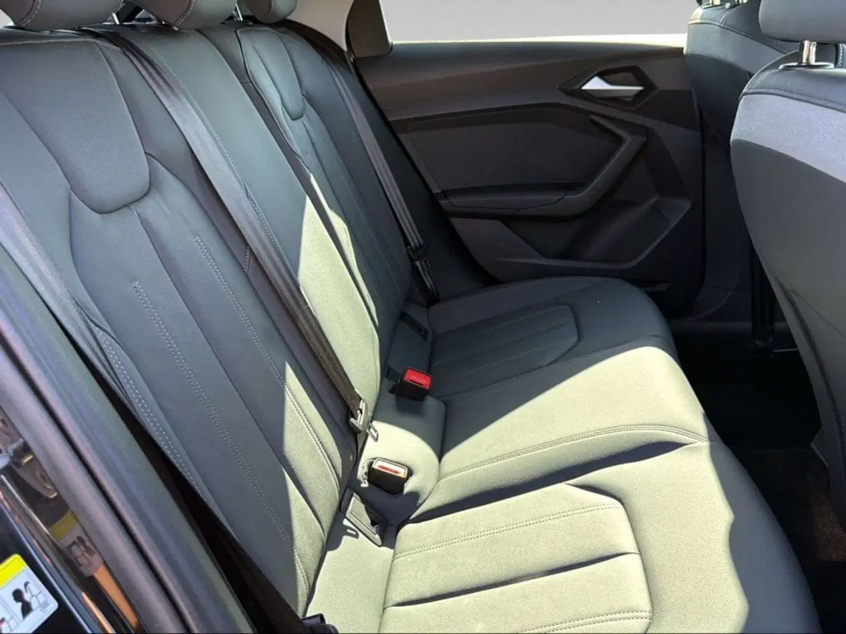 Audi A1 allstreet usata a Livorno (11)