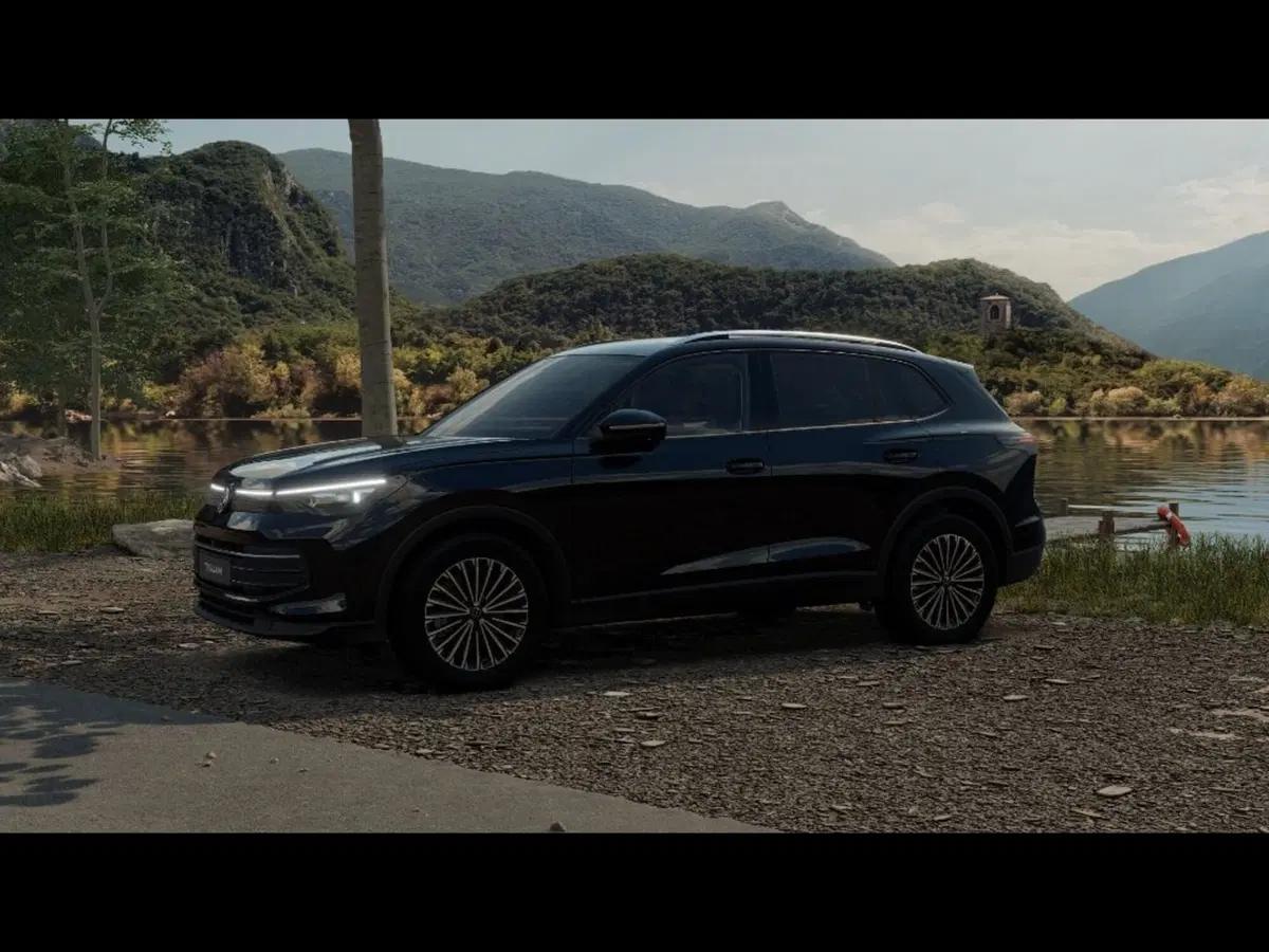 Volkswagen Tiguan nuova a Livorno (3)