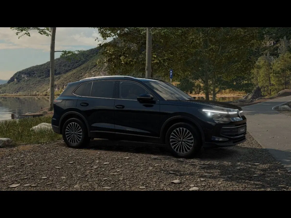 Volkswagen Tiguan nuova a Livorno (4)