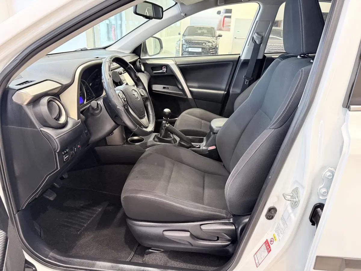 Toyota Rav4 usata a Latina (10)