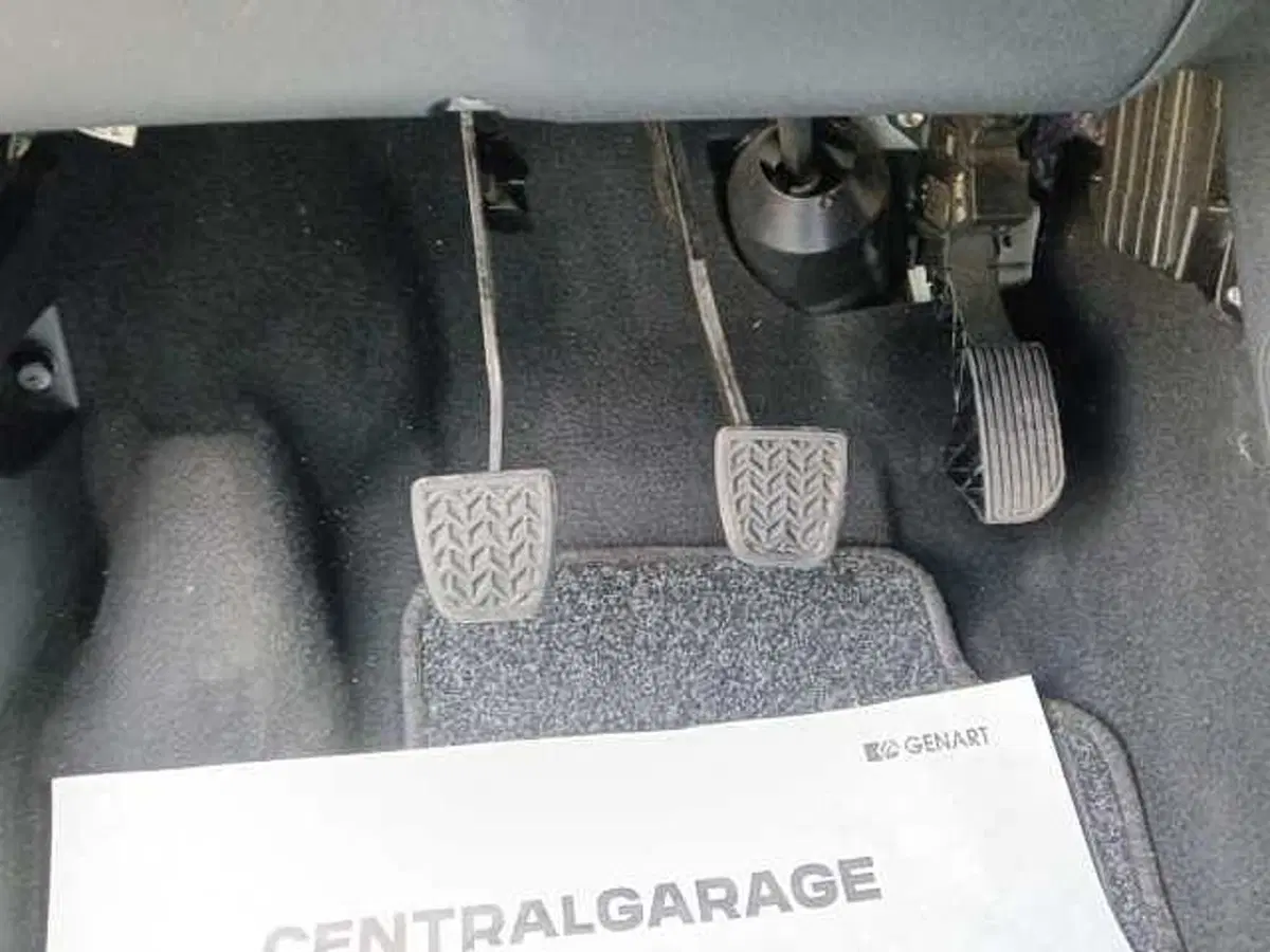 Peugeot 108 usata a Pesaro-Urbino (18)