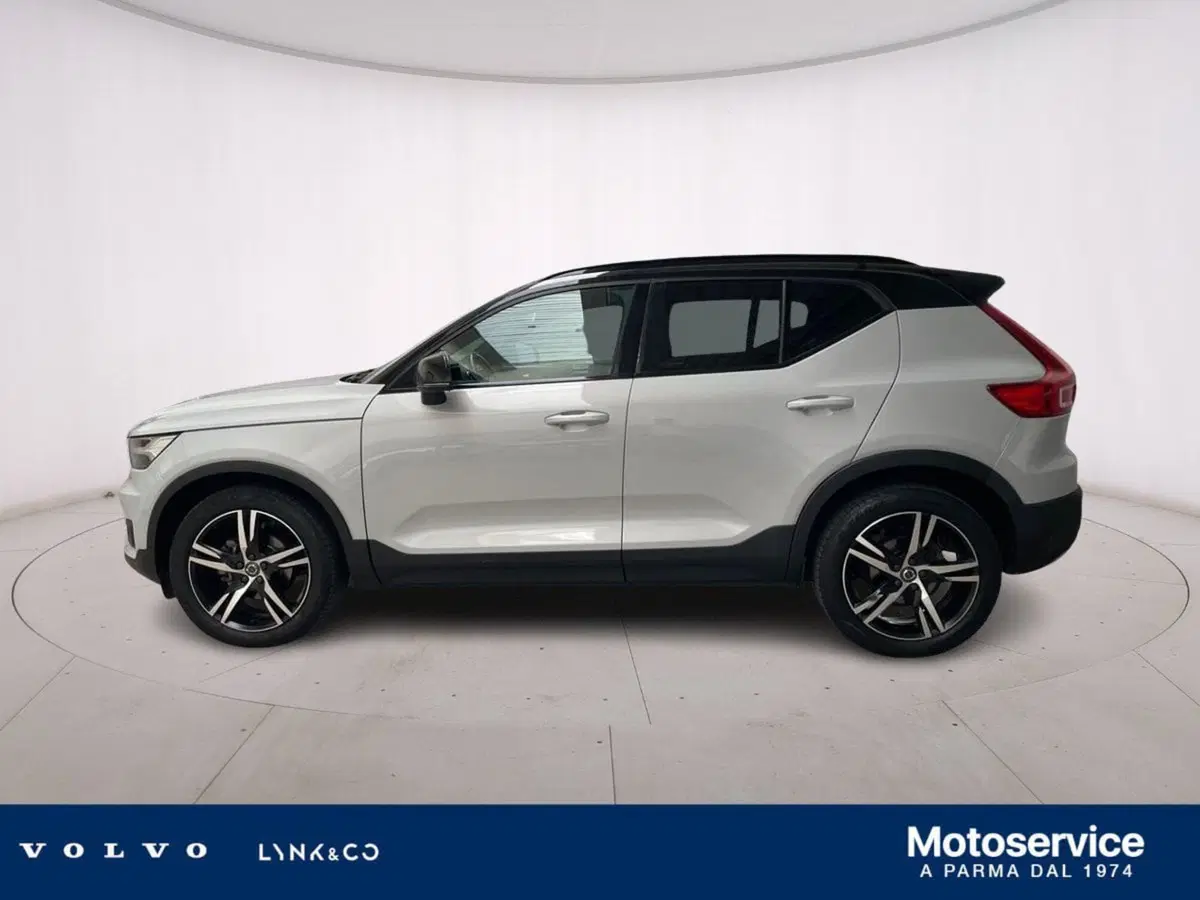Volvo XC40 usata a Parma (9)