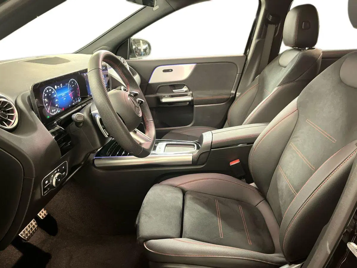 Mercedes-Benz GLA SUV usata a Milano (10)