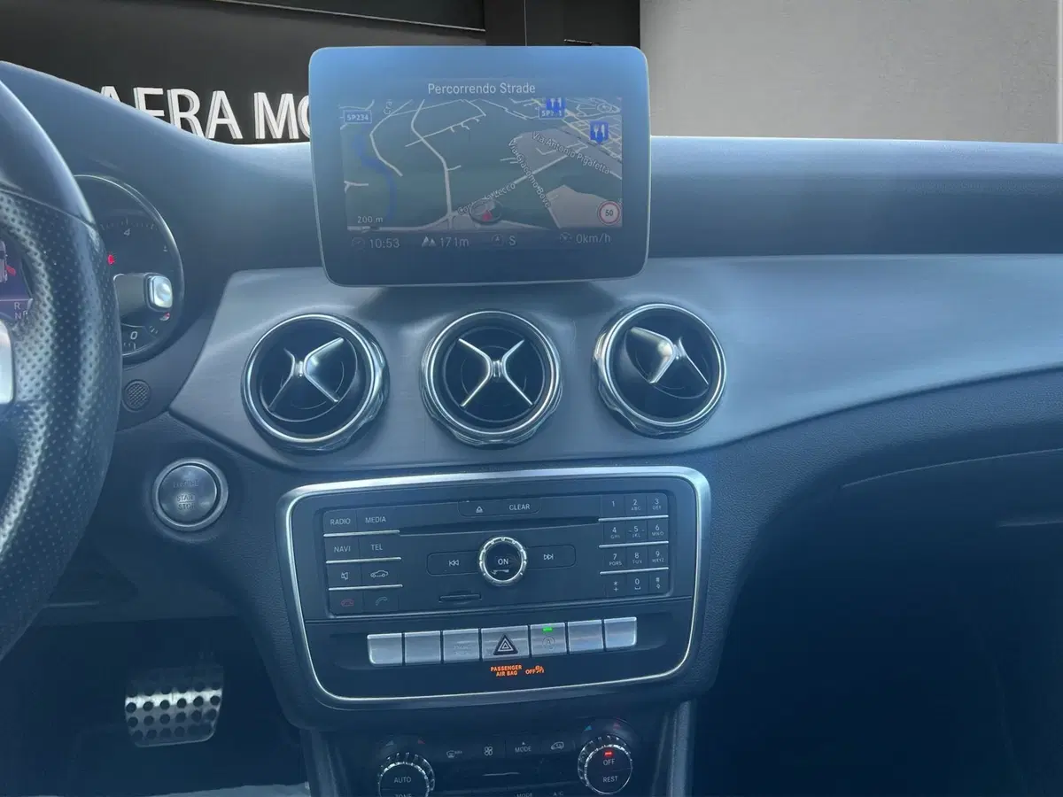 Mercedes-Benz GLA SUV usata a Cosenza (16)