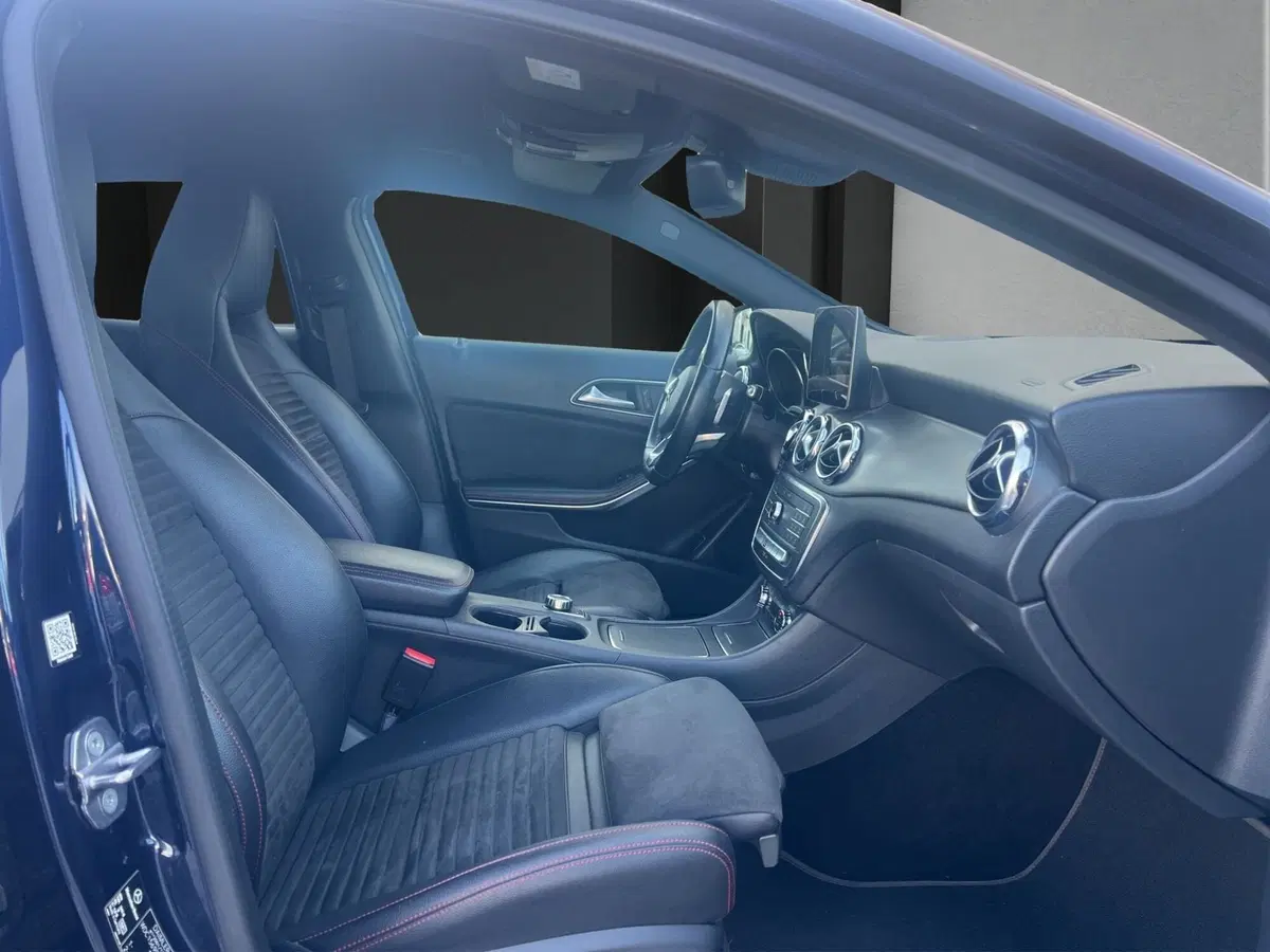 Mercedes-Benz GLA SUV usata a Cosenza (18)
