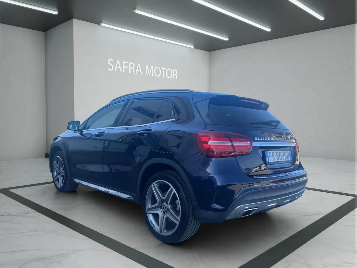 Mercedes-Benz GLA SUV usata a Cosenza (4)
