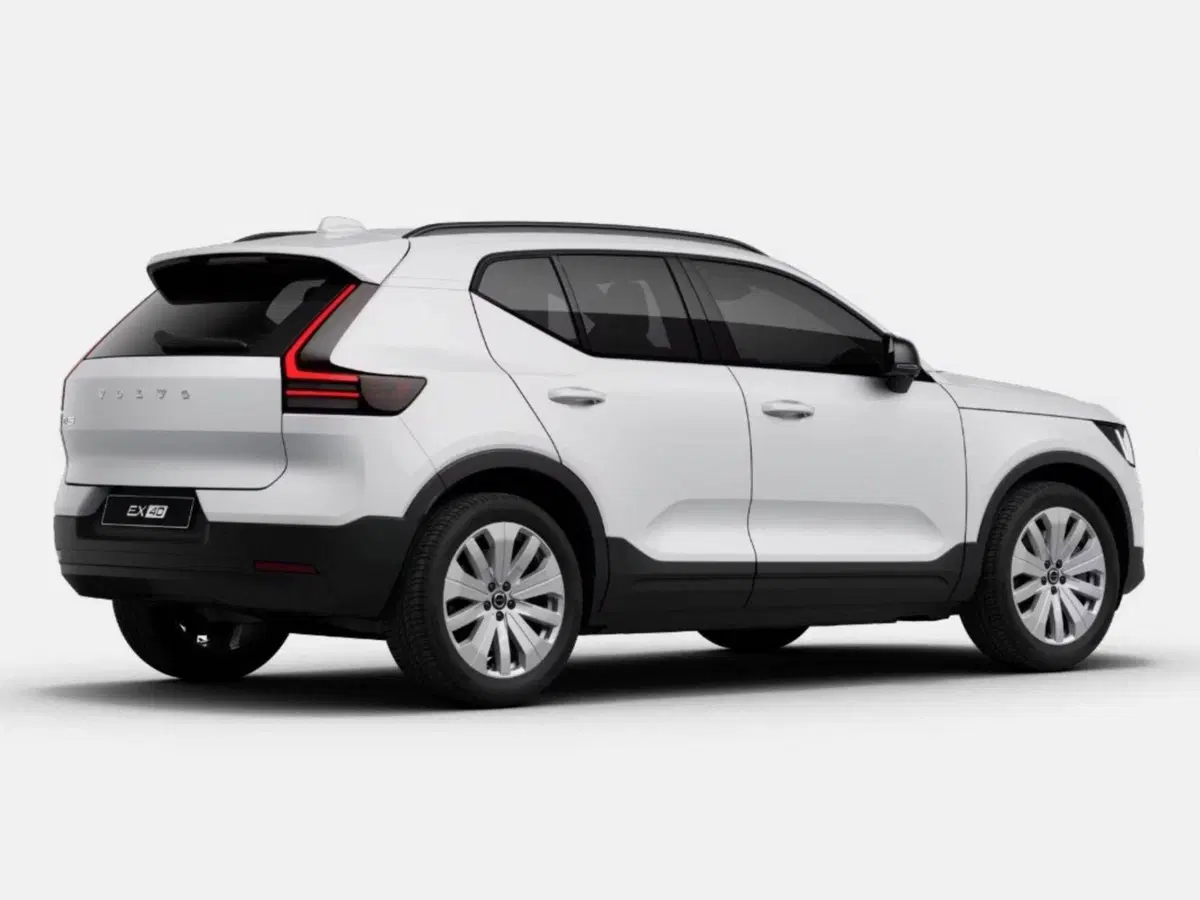 Volvo EX40 nuova a Como (3)