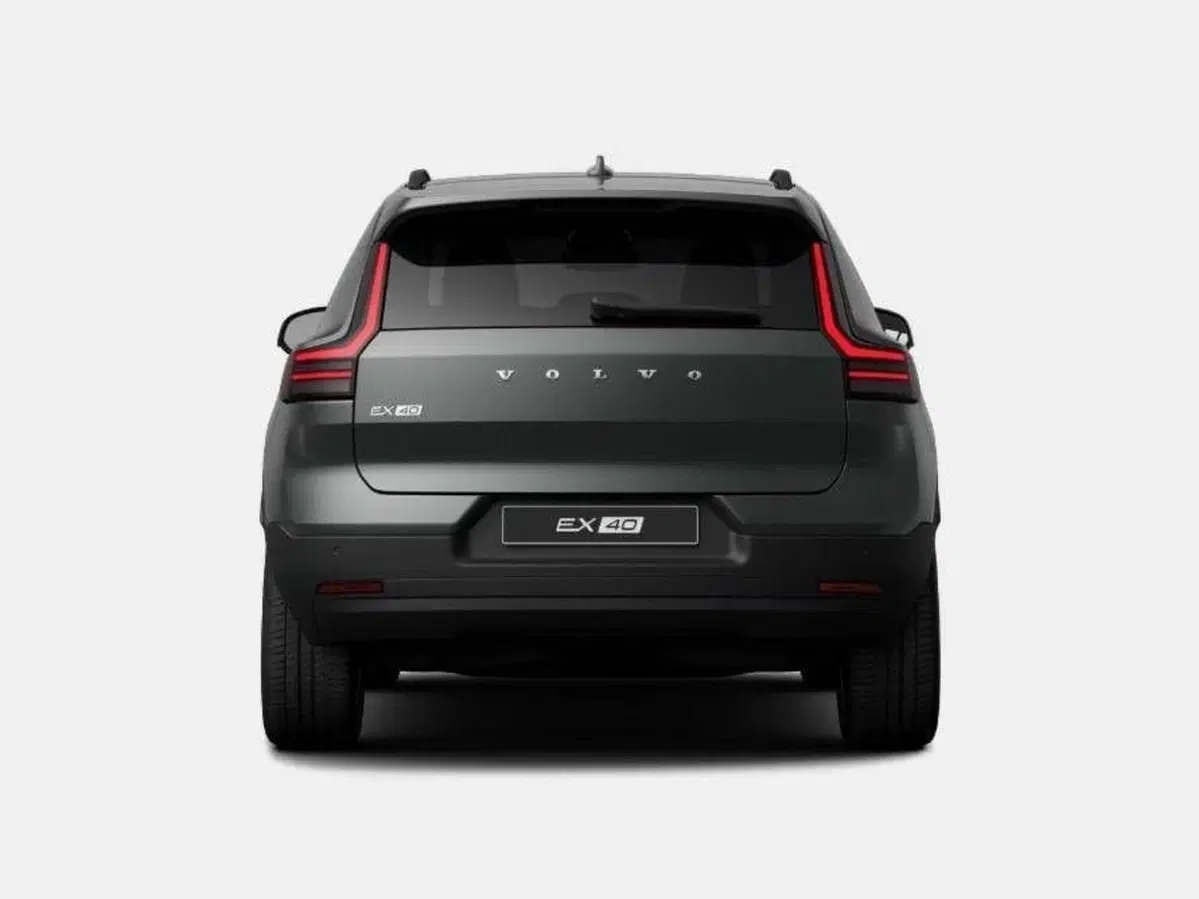 Volvo EX40 nuova a Como (4)