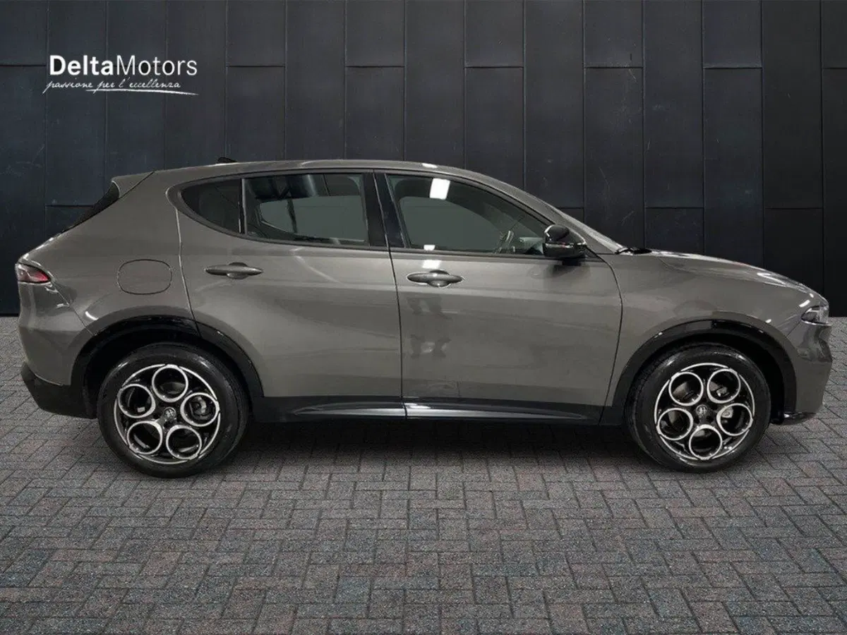 Alfa Romeo Tonale usata a Macerata (5)