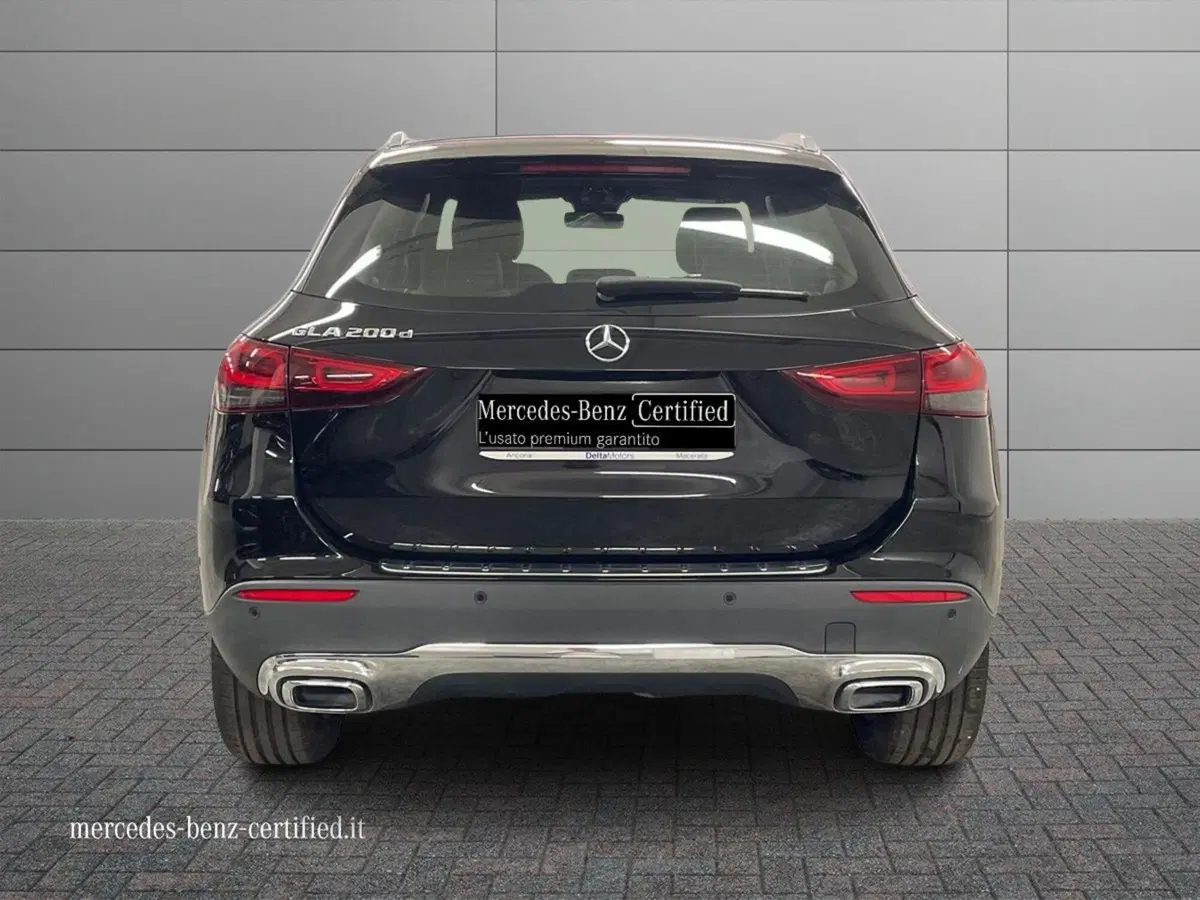 Mercedes-Benz GLA SUV usata a Macerata (4)