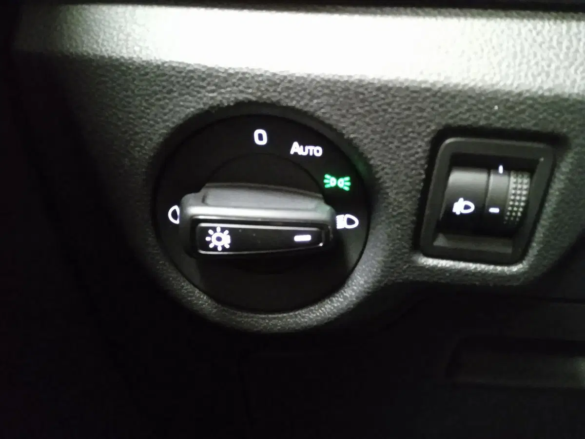 Skoda Kamiq usata a Torino (11)