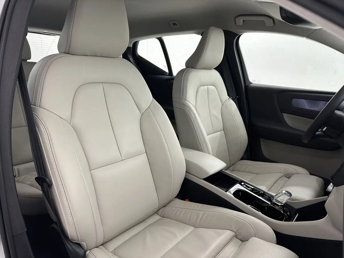 Volvo XC40 usata a Bergamo (13)