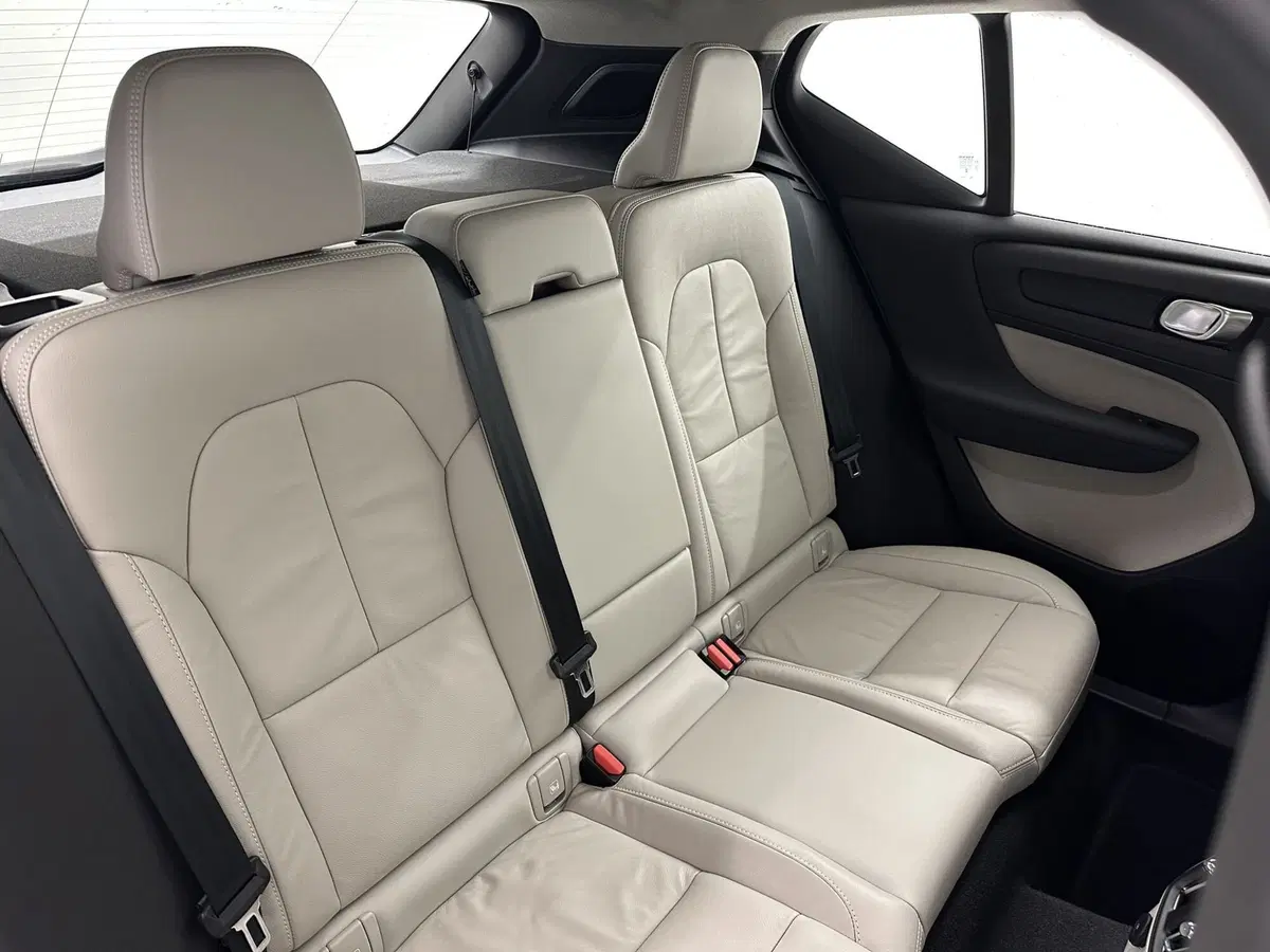 Volvo XC40 usata a Bergamo (14)