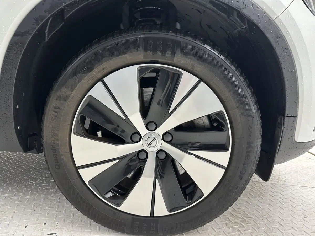 Volvo XC40 usata a Bergamo (9)