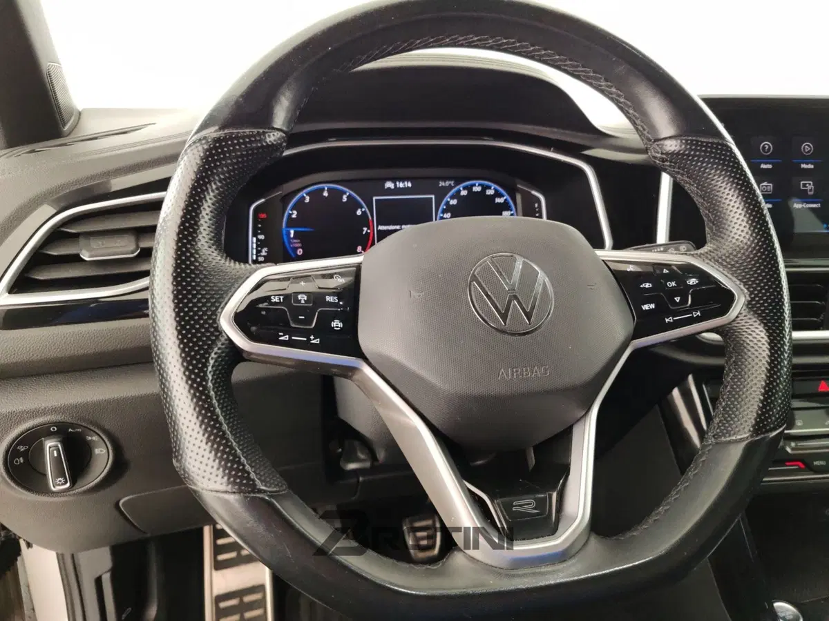 Volkswagen T-Roc usata a La Spezia (14)