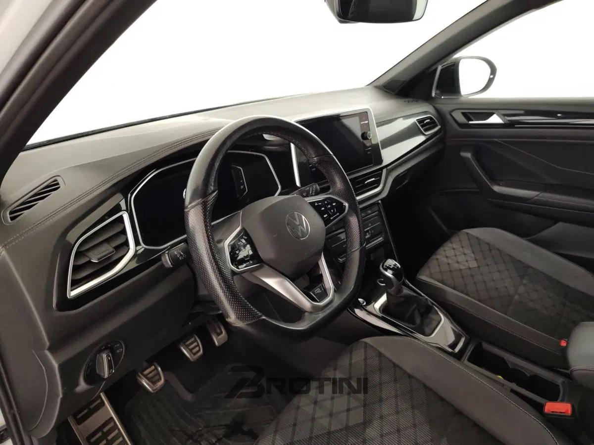 Volkswagen T-Roc usata a La Spezia (8)
