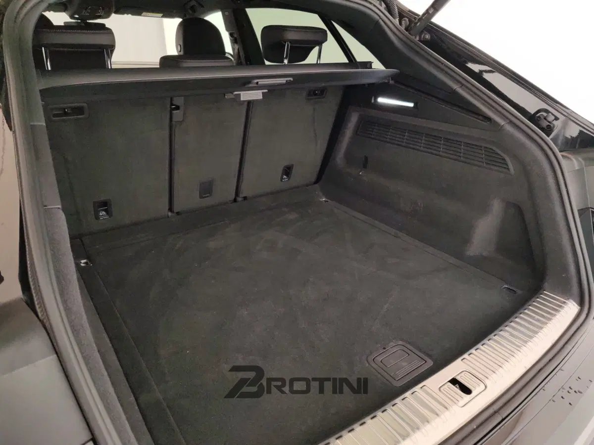 Audi Q8 usata a Massa-Carrara (16)