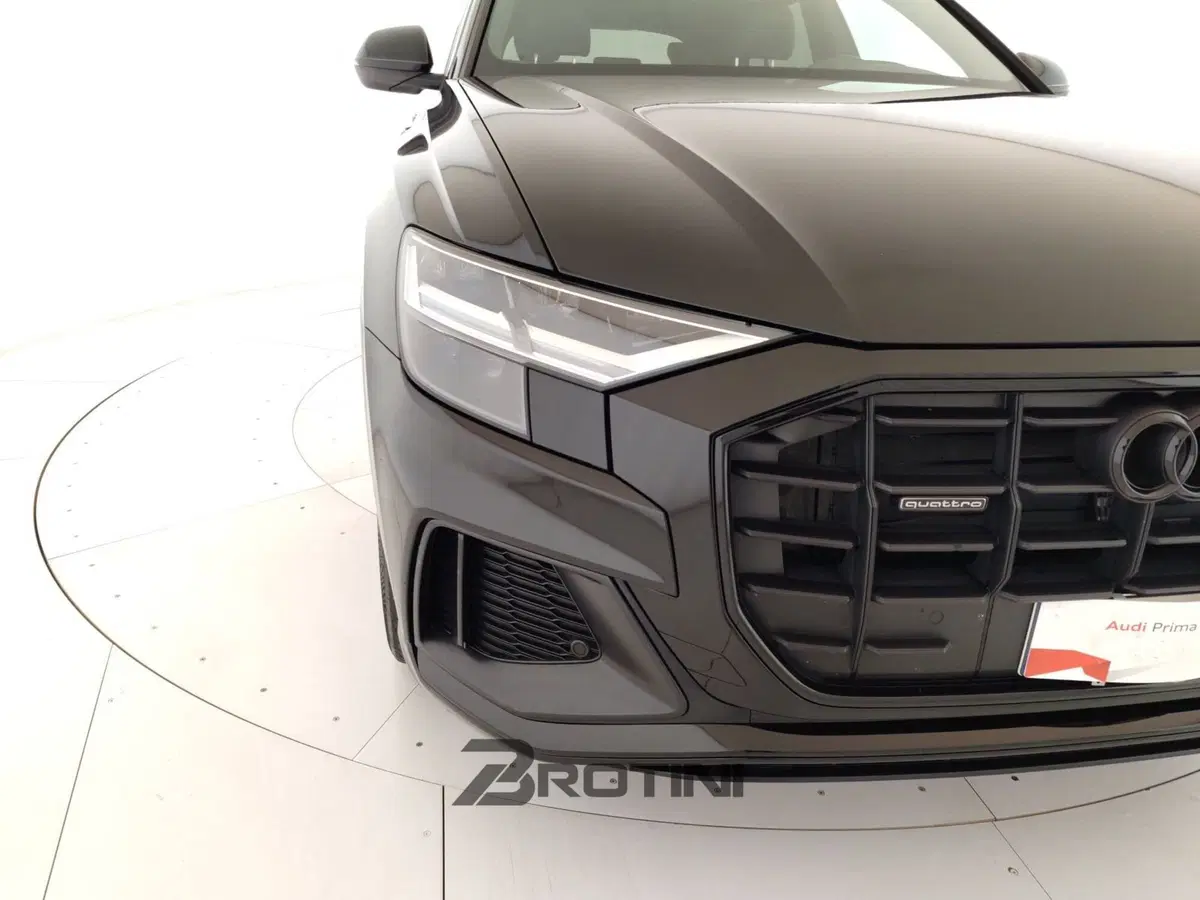 Audi Q8 usata a Massa-Carrara (5)
