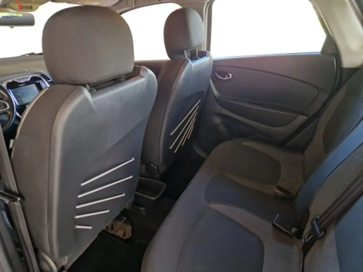 Renault Captur usata a Livorno (15)