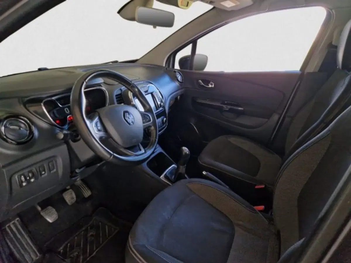 Renault Captur usata a Livorno (8)