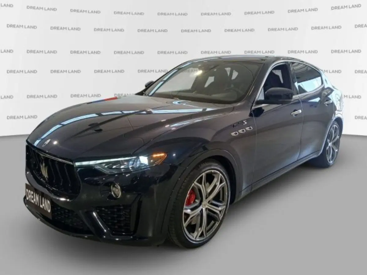 Maserati Levante usata a Livorno (18)