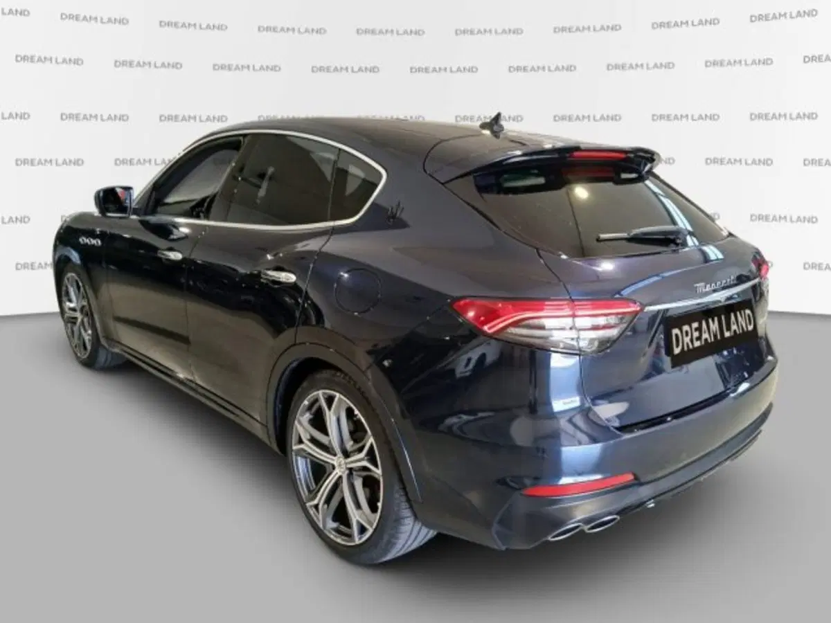 Maserati Levante usata a Livorno (4)