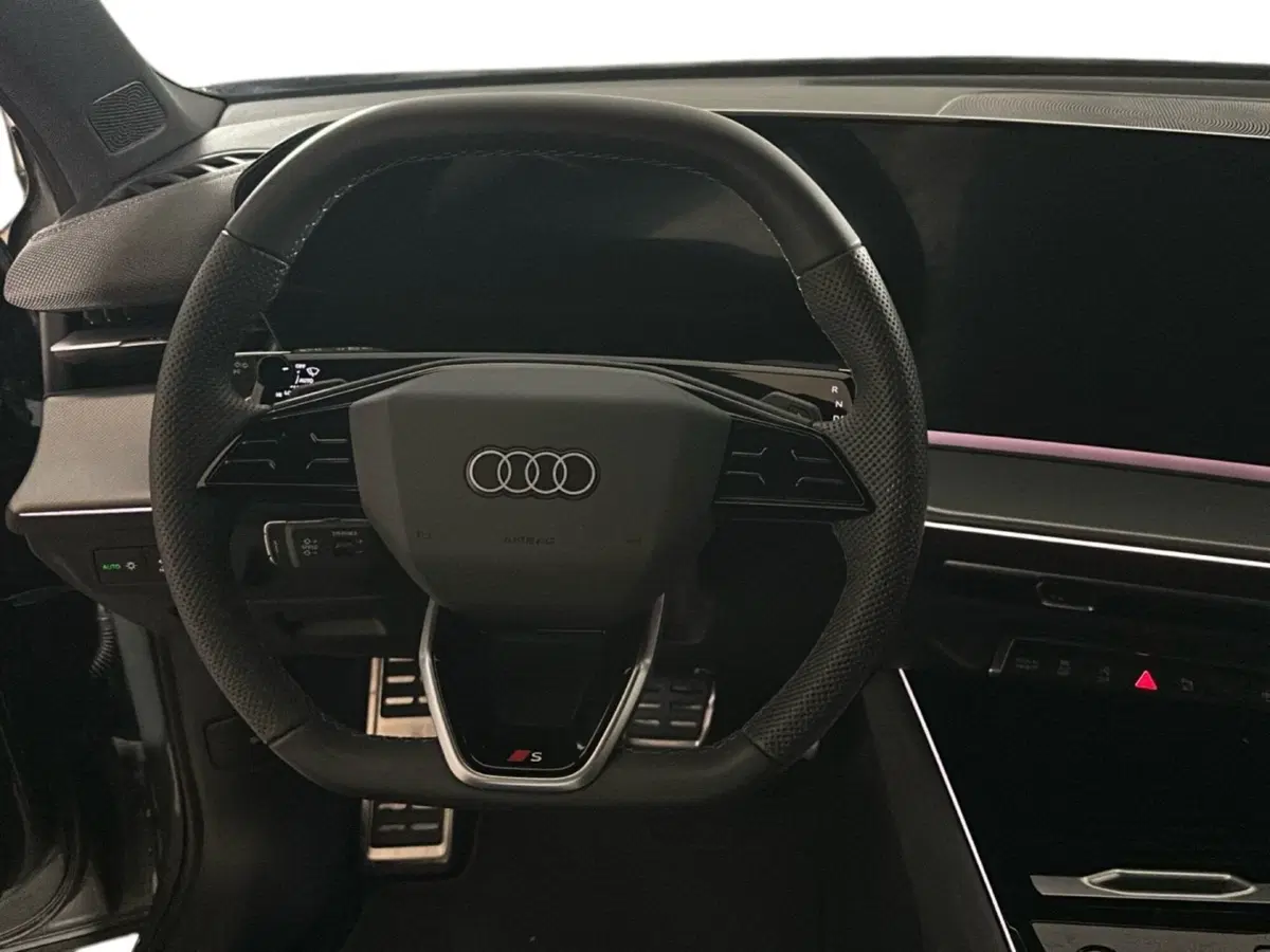 Audi Q3 Sportback usata a Napoli (11)
