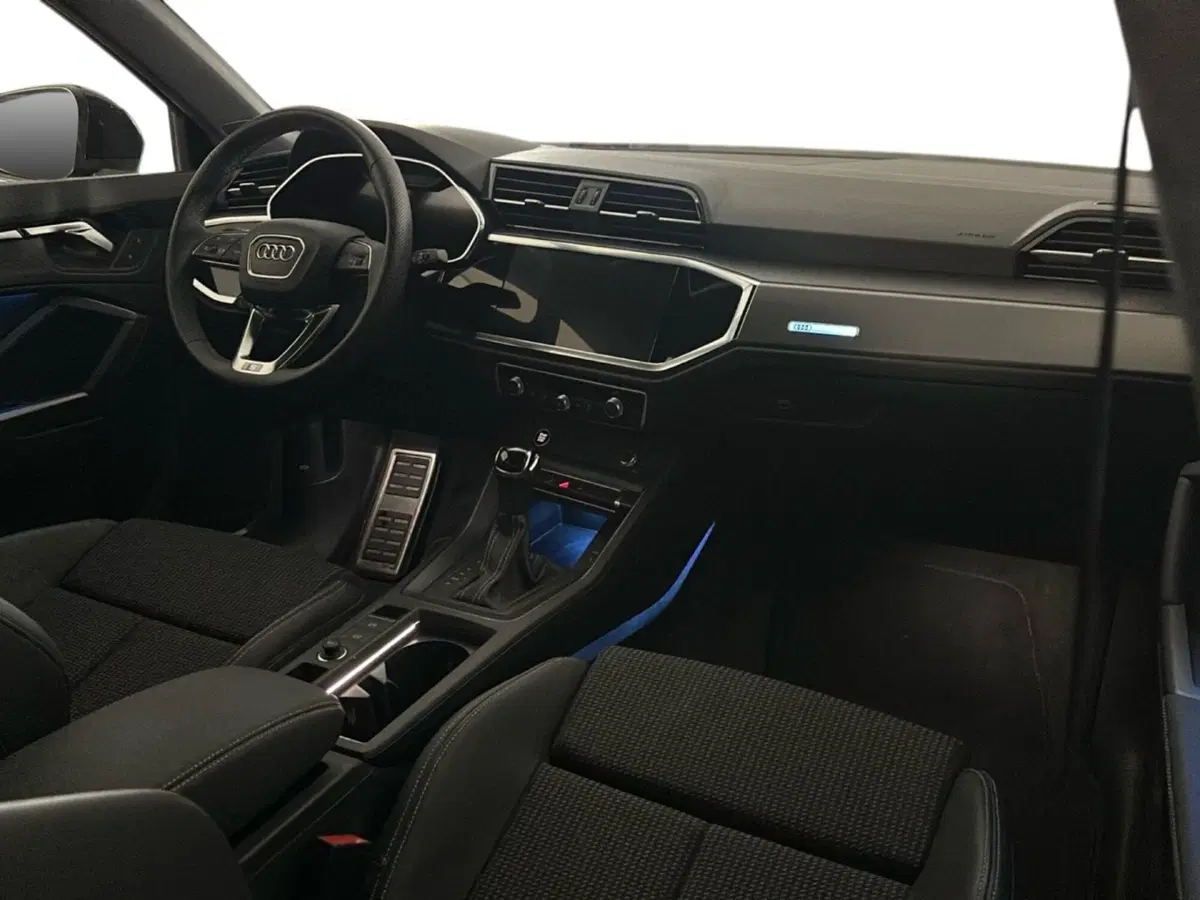 Audi Q3 Sportback usata a Napoli (10)