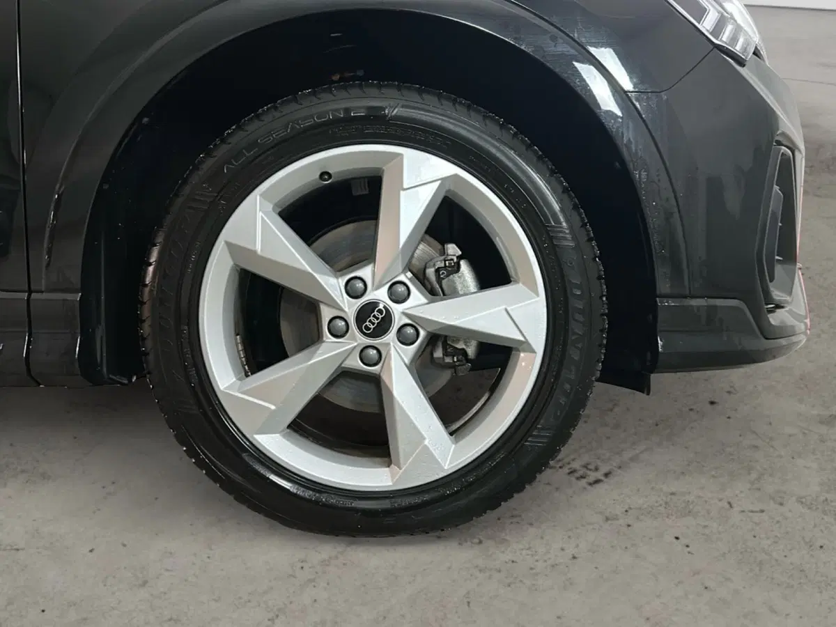 Audi Q3 Sportback usata a Napoli (19)