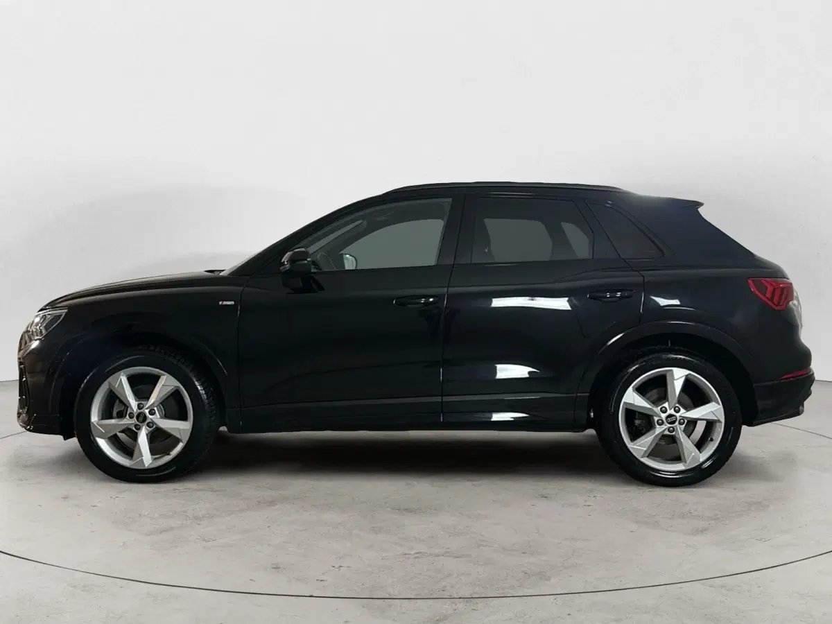 Audi Q3 Sportback usata a Napoli (3)