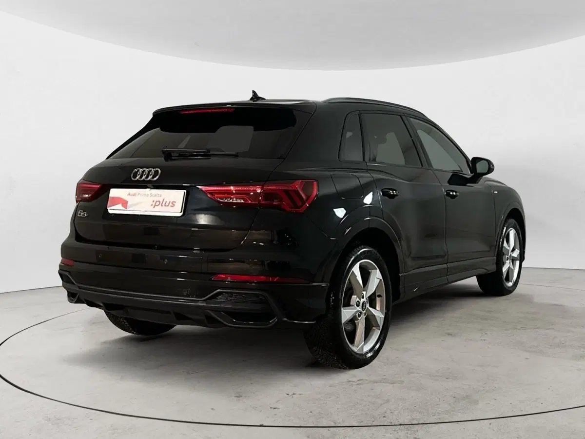 Audi Q3 Sportback usata a Napoli (4)