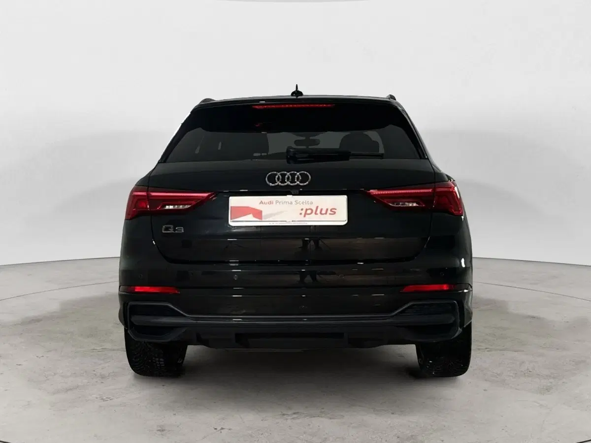 Audi Q3 Sportback usata a Napoli (6)
