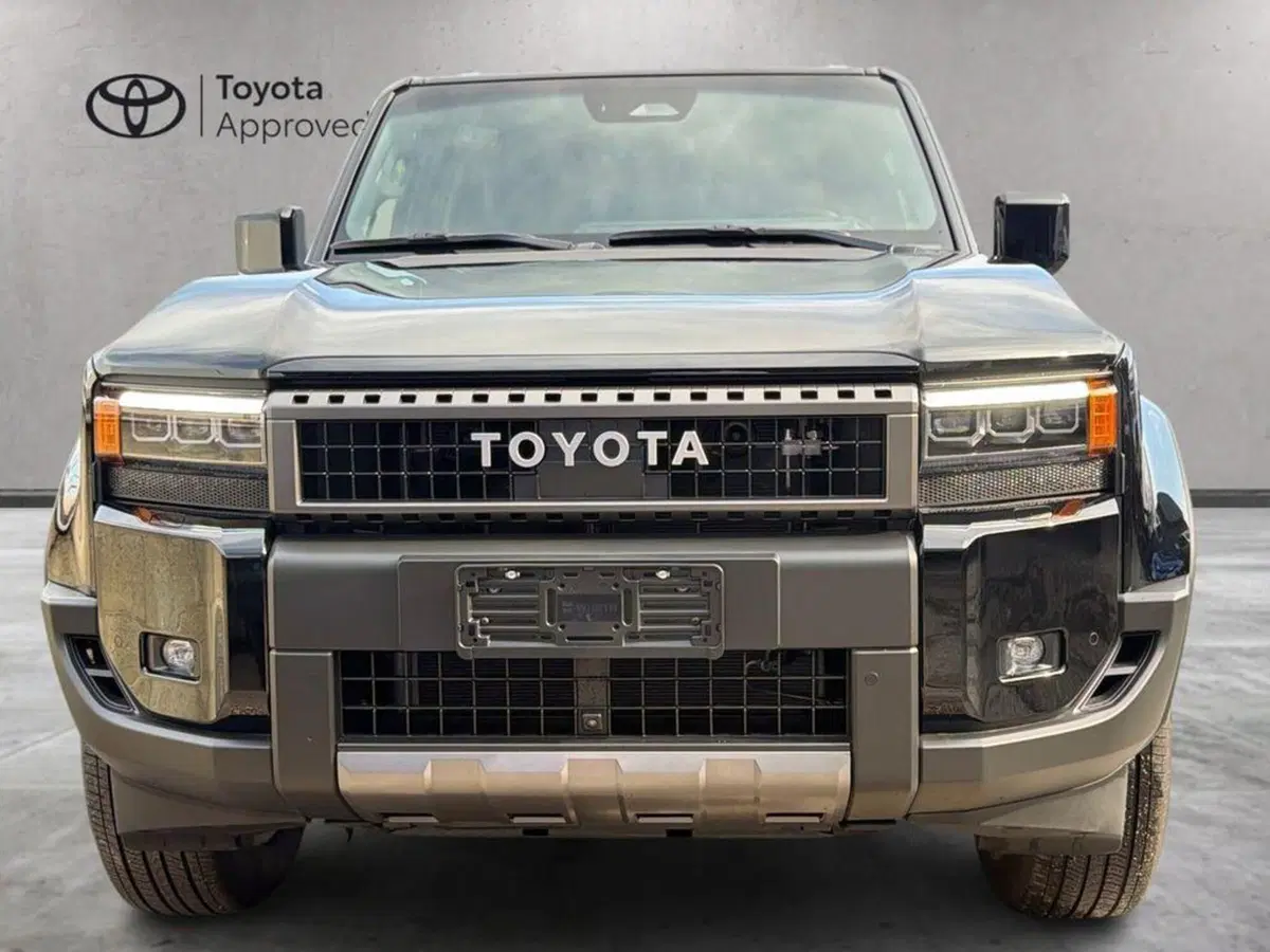 Toyota Land Cruiser nuova a Vicenza (12)
