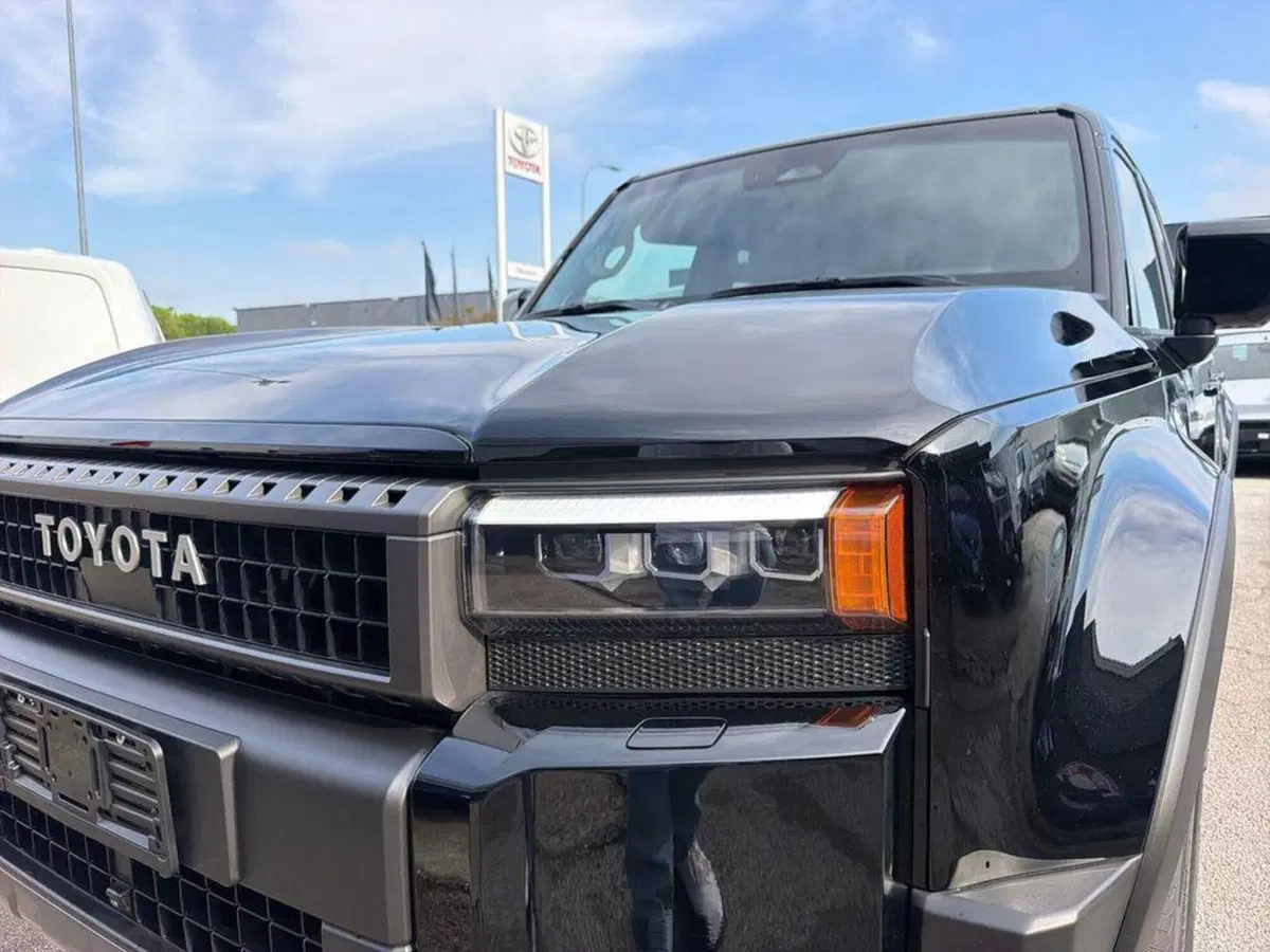 Toyota Land Cruiser nuova a Vicenza (13)