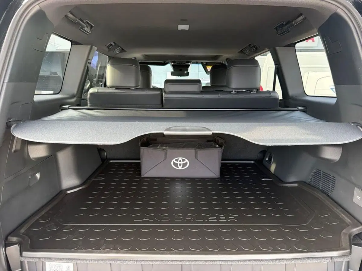 Toyota Land Cruiser nuova a Vicenza (5)