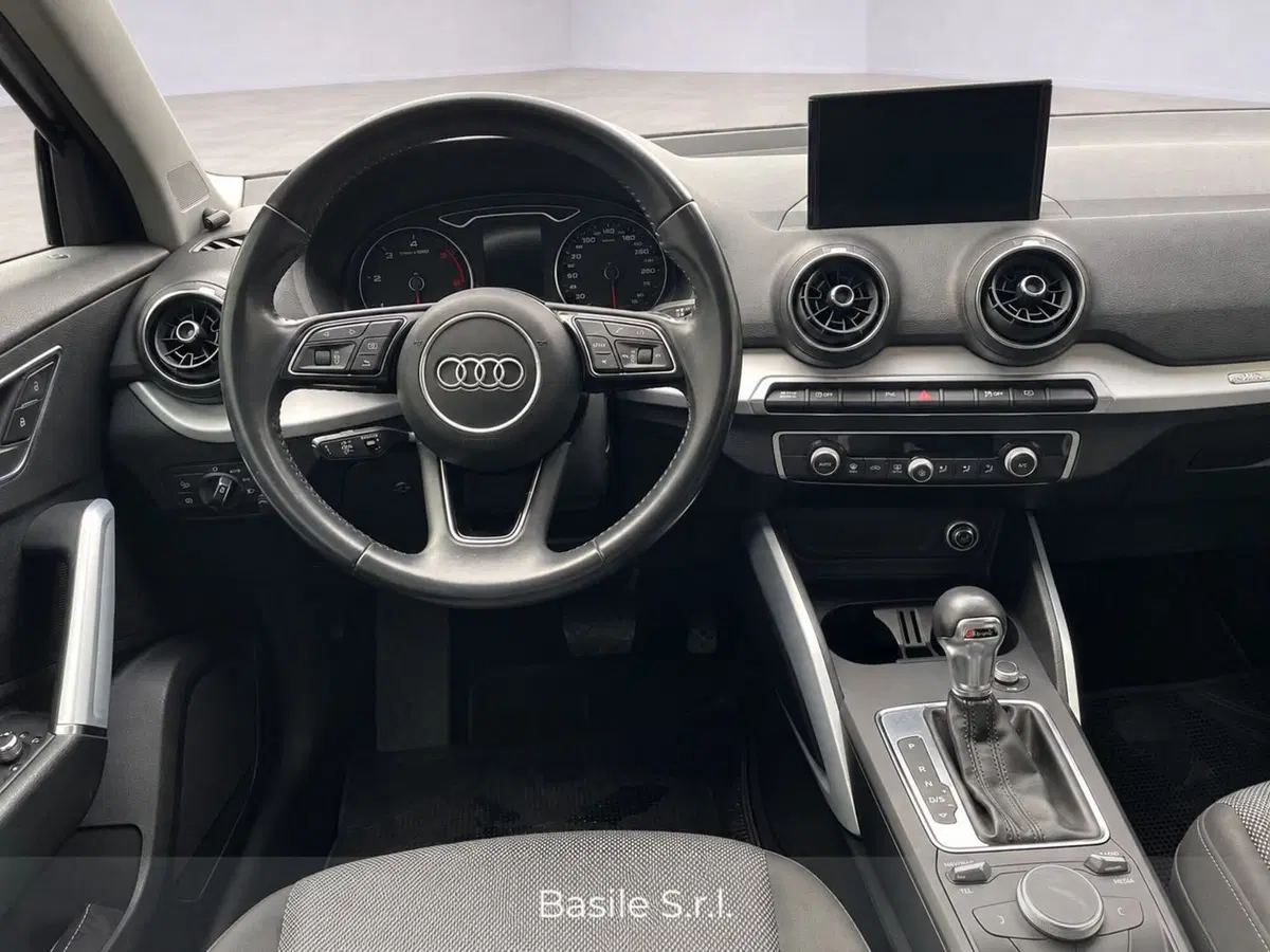 Audi Q2 usata a Taranto (6)