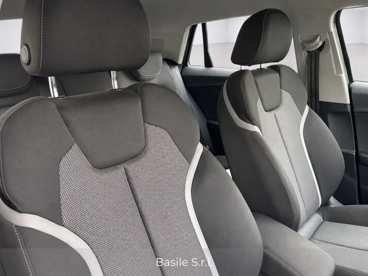 Audi Q2 usata a Taranto (8)